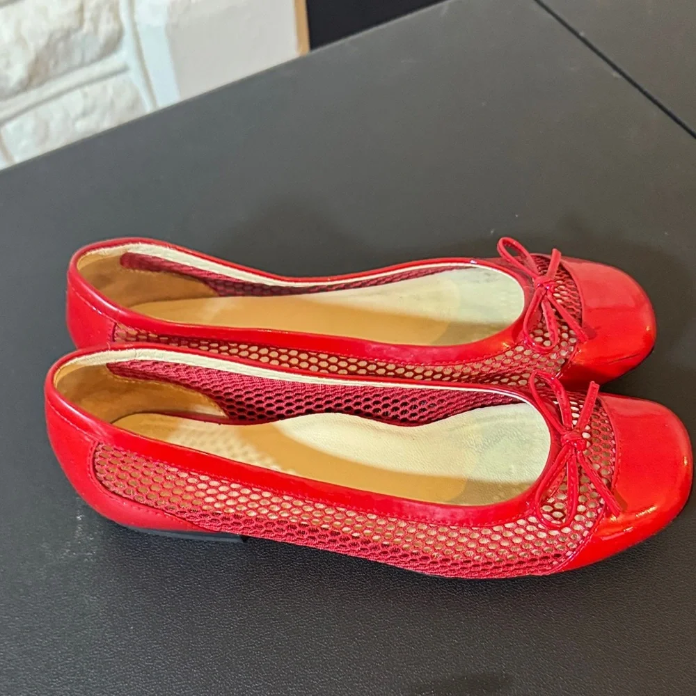Taryn Rose Vibrant Red Mesh Flats - Picture 3 of 7